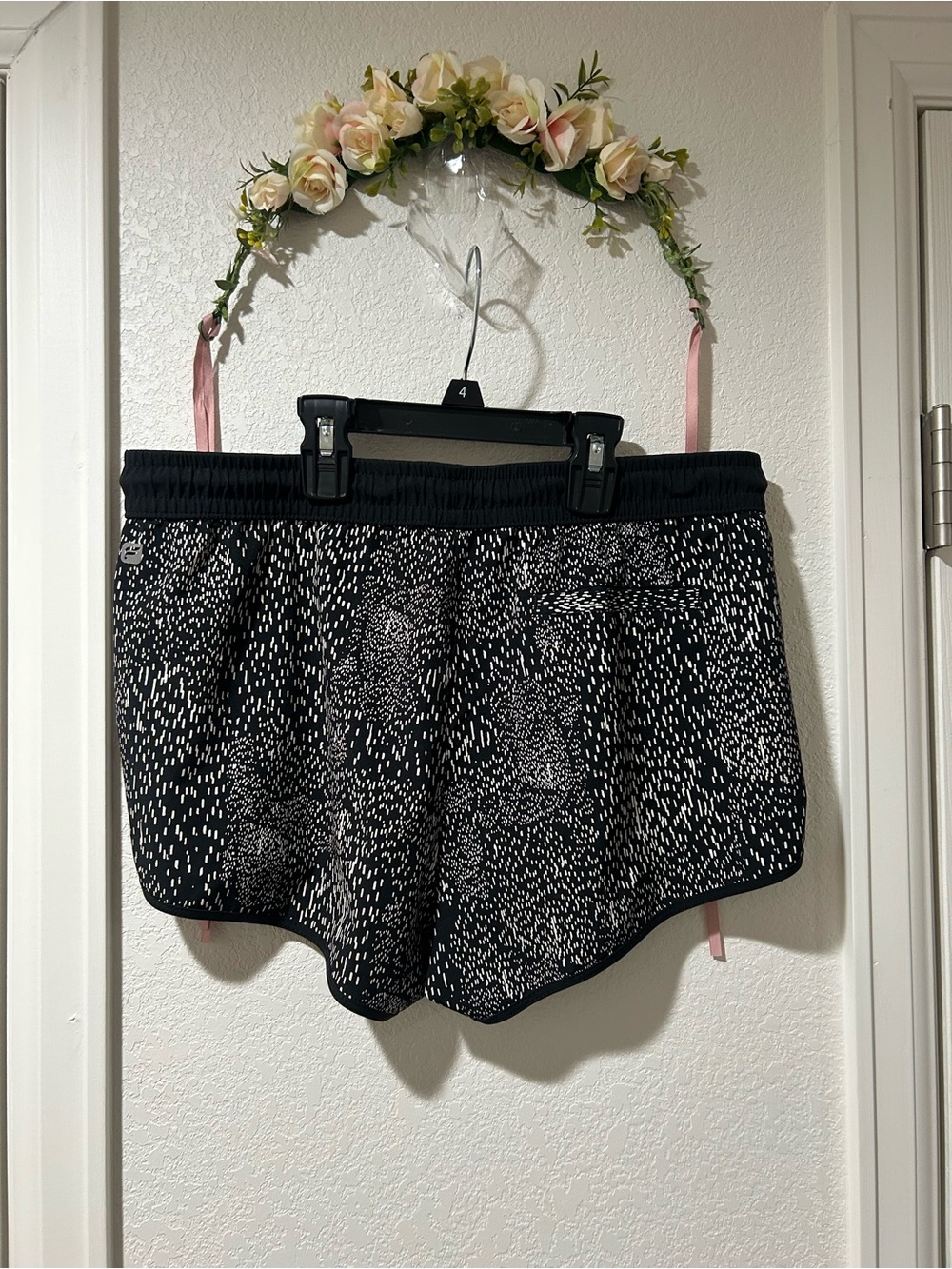 Fabletics Carrie Short - Picture 5 of 7